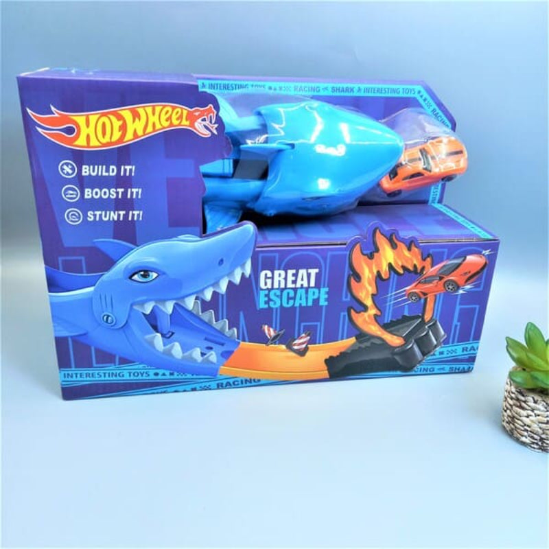 Hot Wheels Great Shark Flying Escape Track Toy Set