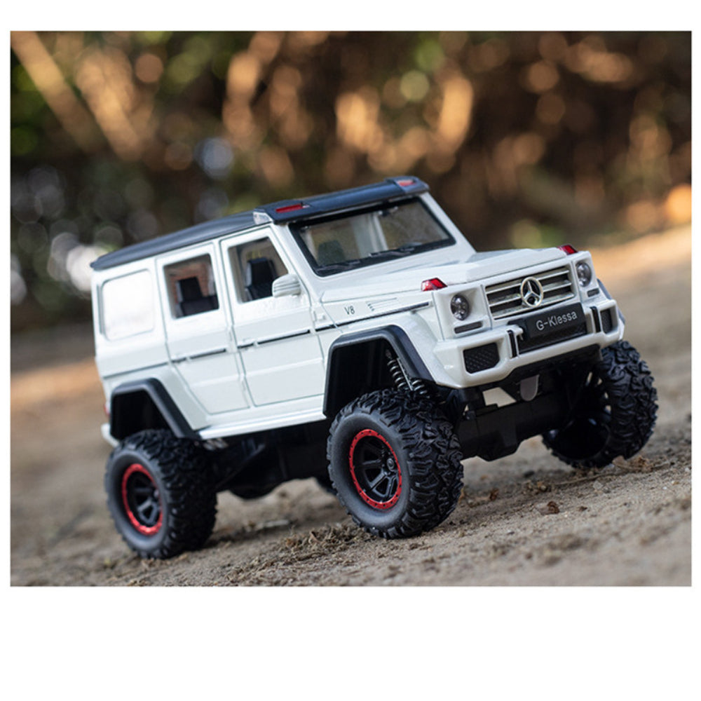 Mercedes Benz G500 Diecast Off-Road SUV: Simulation Model with Music & Light