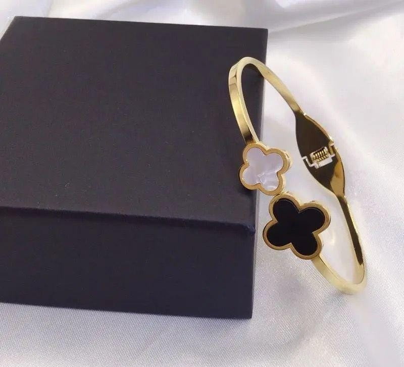 Gold-plated Clover Shaped Bracelet : Twin Clover