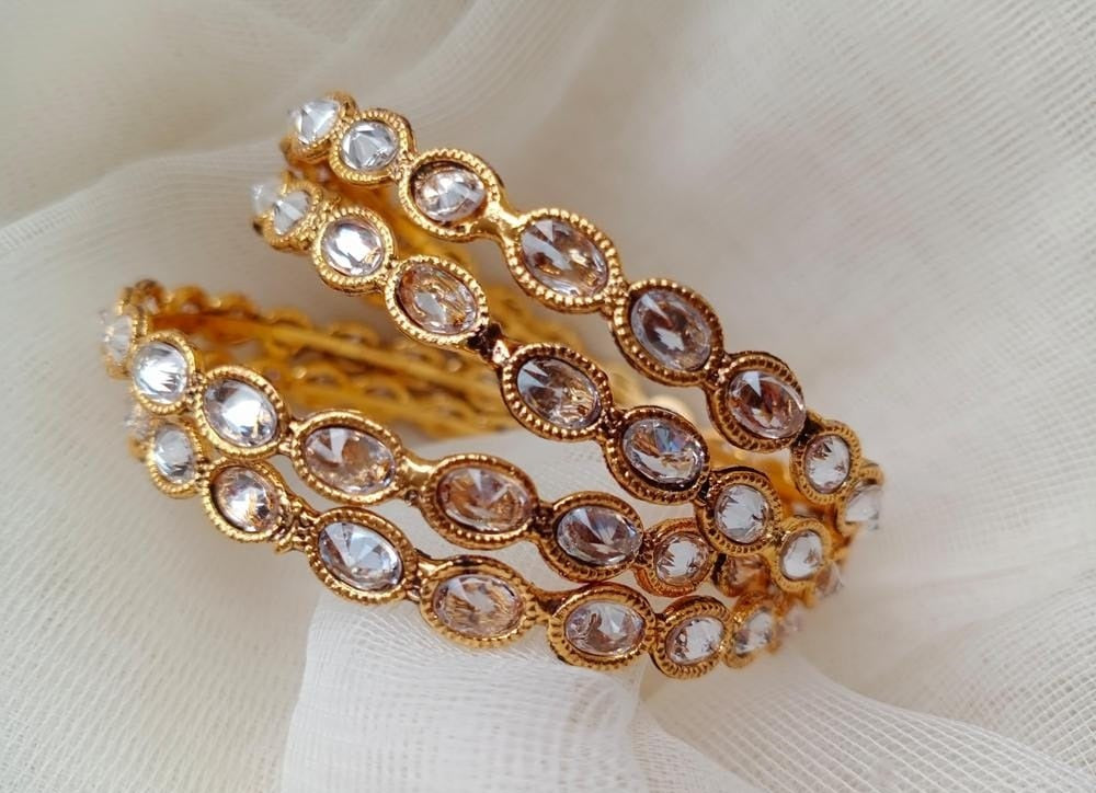 4 Pcs Golden Bangles : Diamond-esque Stones Adorned