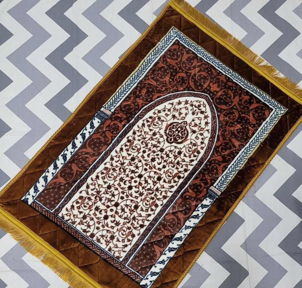 Velvet Embossed Prayer Mat