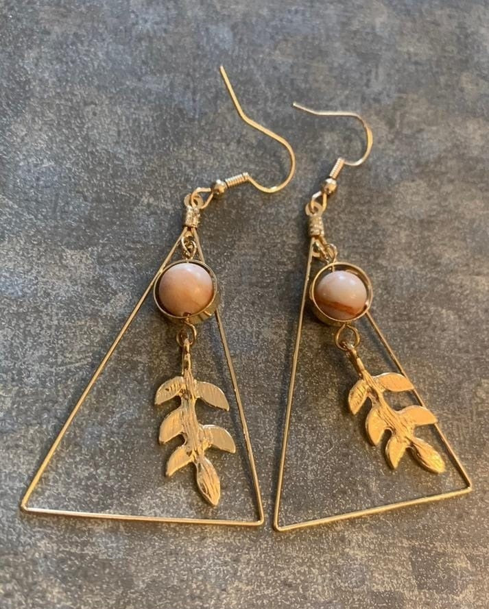 Leaf Shape Earrings : Triangle